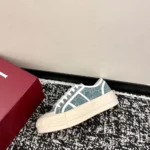 Gucci Unisex Chunky Sneaker-Light Blue ‎831825FAD7P4642