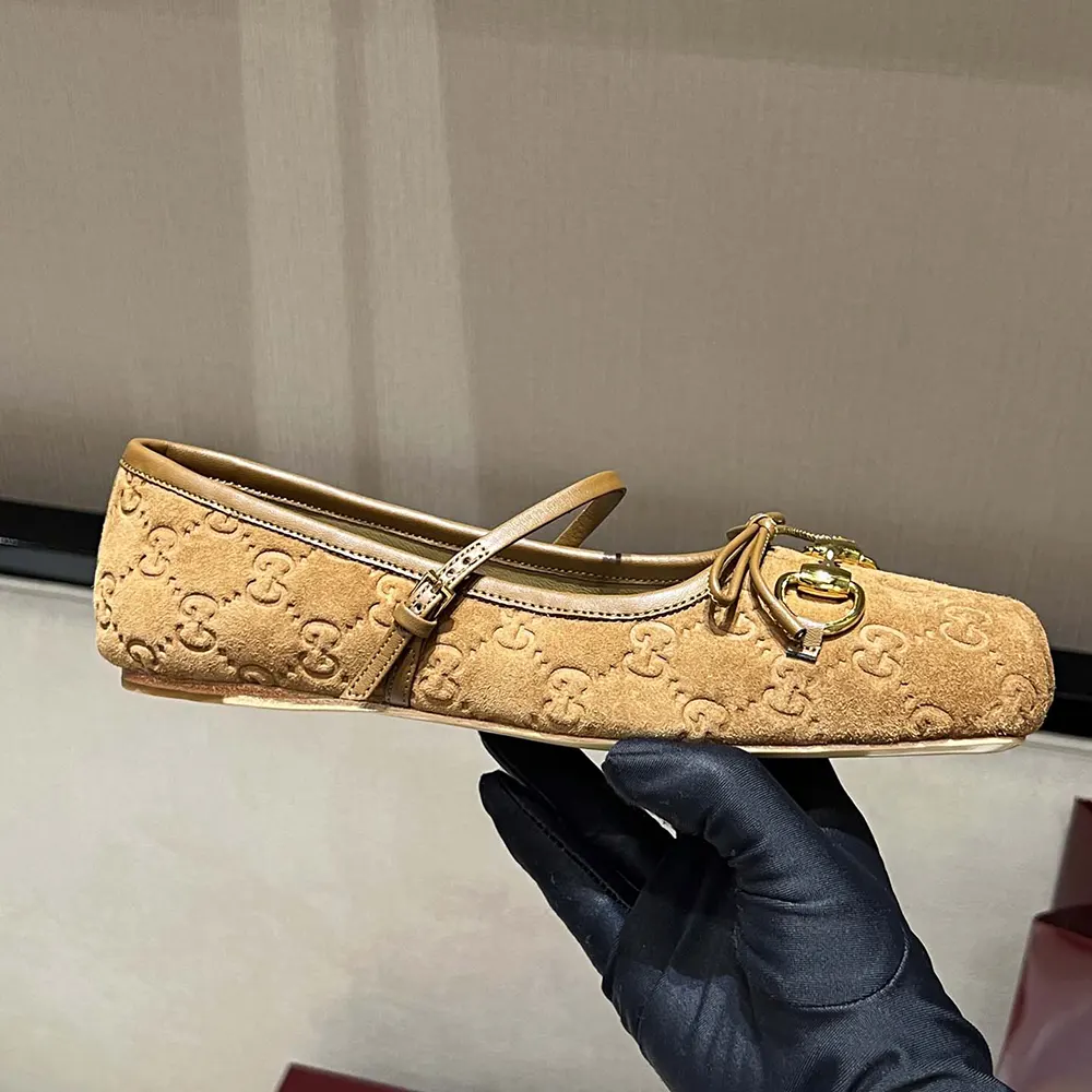 Gucci Women Gucci Horsebit Ballet Flat 814413AAEEN (5) https://www.lulux.ru/wp-content/uploads/2025/09/Gucci-Women-Gucci-Horsebit-Ballet-Flat-814413AAEEN-4.webp