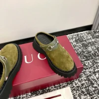 Gucci Women mule with Horsebit-Dark Green 835829AAE3R (1)