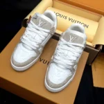 Louis Vuitton LV Unisex LV Trainer Sneaker-Beige 1AIKMH
