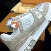 Louis Vuitton LV Unisex LV Trainer Sneaker-Beige 1AIKMH (1)