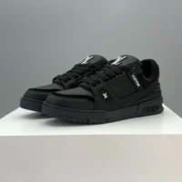 Louis Vuitton LV Unisex LV Trainer Sneaker-Black 1AIKRS (1)
