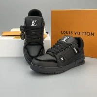 Louis Vuitton LV Unisex LV Trainer Sneaker-Black 1AIKRS (1)