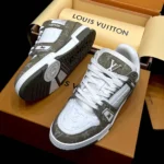 Louis Vuitton LV Unisex LV Trainer Sneaker-Green 1AIKN1