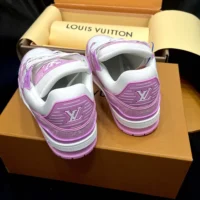 Louis Vuitton LV Unisex LV Trainer Sneaker-Pink 1AIKNL (1)