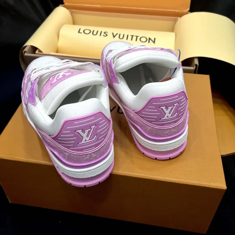 Louis Vuitton LV Unisex LV Trainer Sneaker-Pink 1AIKNL