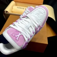 Louis Vuitton LV Unisex LV Trainer Sneaker-Pink 1AIKNL (1)