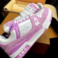 Louis Vuitton LV Unisex LV Trainer Sneaker-Pink 1AIKNL (1)