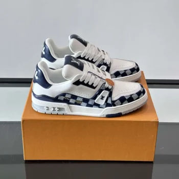 Louis Vuitton LV Unisex LV Trainer Sneaker-White 1AIKQQ