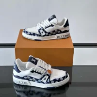 Louis Vuitton LV Unisex LV Trainer Sneaker-White 1AIKQQ (1)