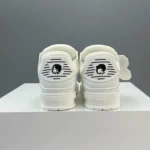 Louis Vuitton LV Unisex LV Trainer Sneaker-White 1AIKR9
