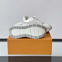 Louis Vuitton LV Unisex Run Away Maxi Sneaker-White 1AHSRL (1)