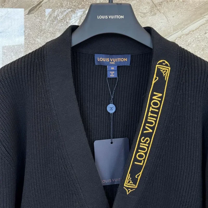 Louis Vuitton Men Embroidered Signature Cardigan 1AHVMZ