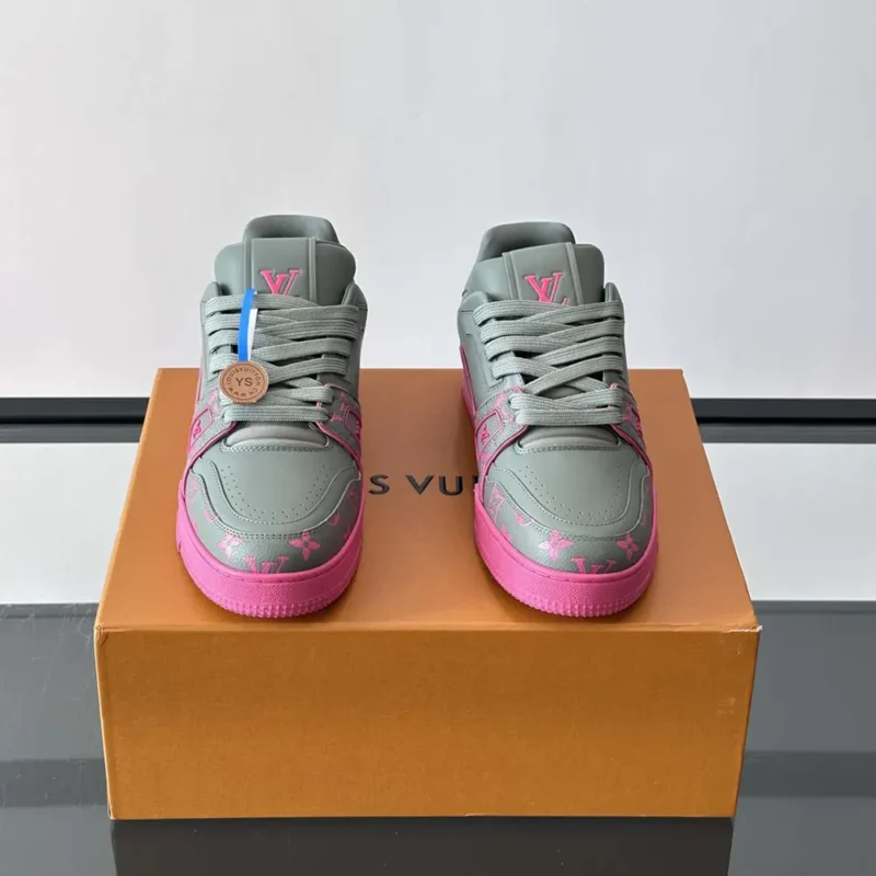 Louis Vuitton Men LV Trainer Sneaker-Pink 1AHTP8