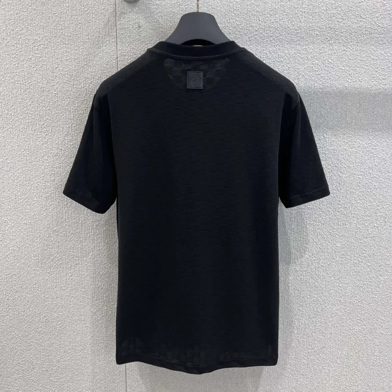 Louis Vuitton Men Signature Embellished T-Shirt 1AIMLZ