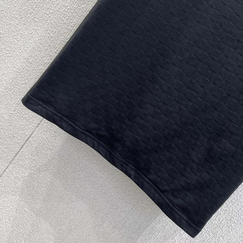 Louis Vuitton Men Signature Embellished T-Shirt 1AIMLZ