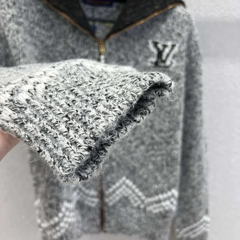Louis Vuitton Men Zippered Knitted Blouson 1AIMD0
