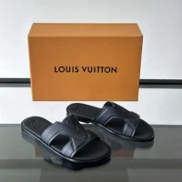 Louis Vuitton Unisex LV Oasis Mule-Black 1ADGB0 (1)