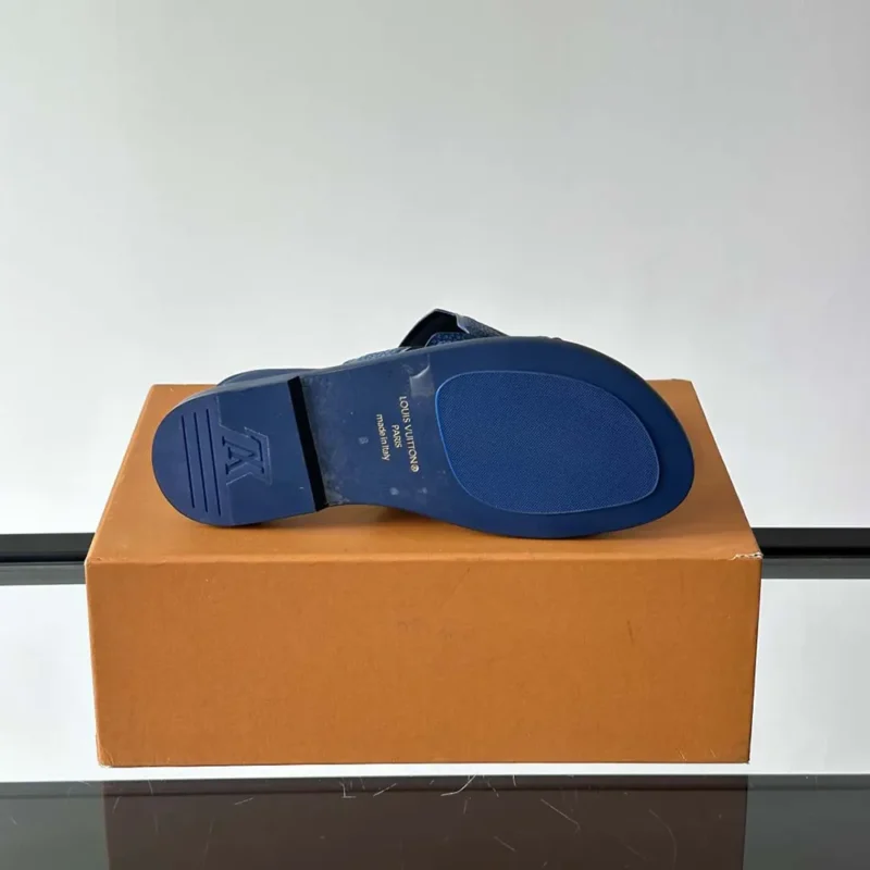 Louis Vuitton Unisex LV Oasis Mule-Blue 1ADG98