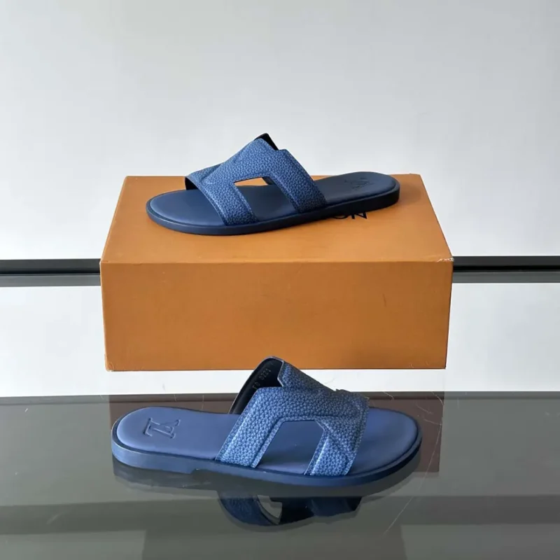 Louis Vuitton Unisex LV Oasis Mule-Blue 1ADG98