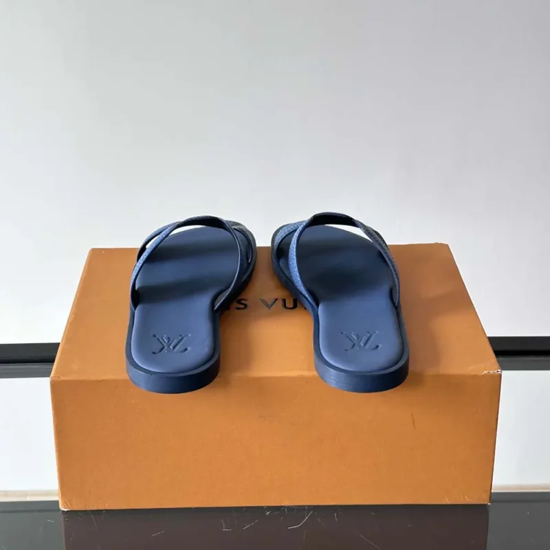 Louis Vuitton Unisex LV Oasis Mule-Blue 1ADG98