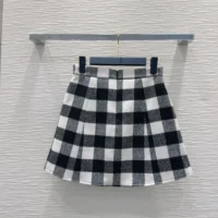 Louis Vuitton Women Check Flared Skirt 1AIQP1 (1)