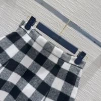Louis Vuitton Women Check Flared Skirt 1AIQP1 (1)