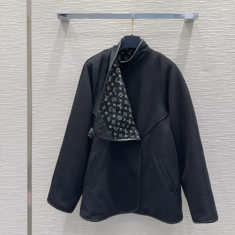 Louis Vuitton Women Double Face Clip Front Coat 1AIPNO