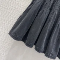 Louis Vuitton Women Pleated Jersey Skirt 1AIRA1 (1)