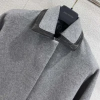 Louis Vuitton Women Removable Collar Double Face Coat 1AHZMU (1)