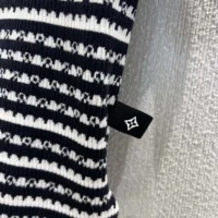 Louis Vuitton Women Scallop Stripe Knit Top 1AHJ15 (1)
