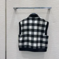 Louis Vuitton Women Sleeveless Check Bomber Jacket 1AIPTD (1)