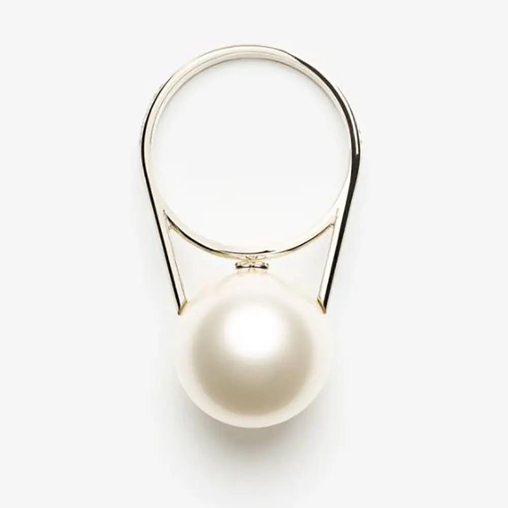 Chanel Women Pearl Ring Minaudiere Plexi & Gold-Tone Metal-Pearly White (1) Chanel Women Pearl Ring Minaudiere Plexi & Gold-Tone Metal-Pearly White
