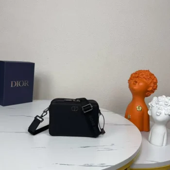 Dior Men CD Icon Zipped Pouch with Strap Black Grained Calfskin