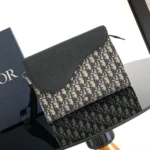 Dior Men Saddle A5 Triangle Pouch Beige and Black Dior Oblique Jacquard with Black Grained Calfskin