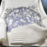 Dior Women Embroidered Sweater Ecru Cashmere Knit with Blue Dior Night of Dreams MotifDior Women Embroidered Sweater Ecru Cashmere Knit with Blue Dior Night of Dreams Motif