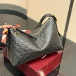 Gucci Women GG Emblem Medium Shoulder Bag-Black ‎847449AAFDV