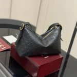 Gucci Women GG Emblem Medium Shoulder Bag-Black ‎847449AAFDV