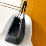 Louis Vuitton LV Women All In One MM Cowhide Leather-Black M25860