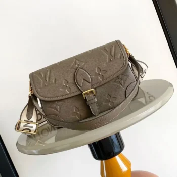 Louis Vuitton LV Women Diane Embossed Grained Cowhide Leather M15049