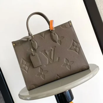 Louis Vuitton LV Women Onthego MM Embossed Grained Cowhide Leather M25523