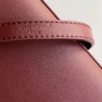 Louis Vuitton LV Women Pochette LV BLoom Calfskin Leather M25650