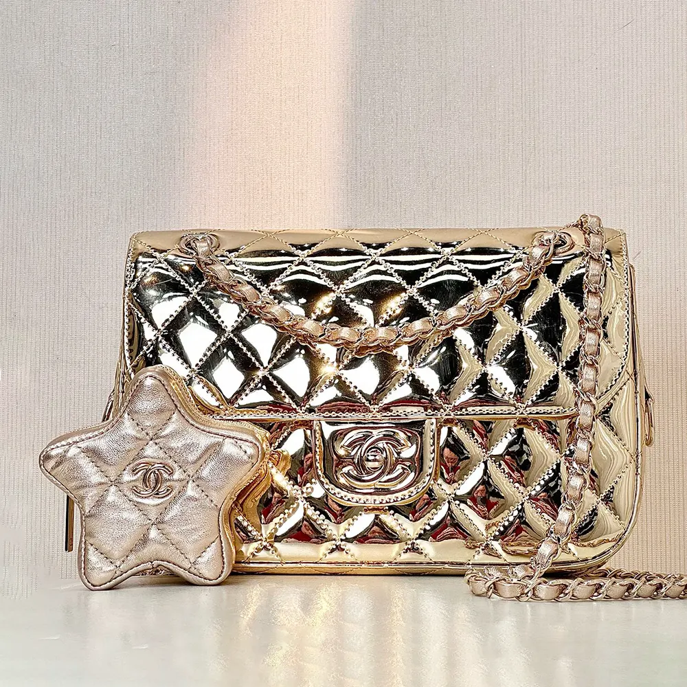 Chanel Women CC Flap Bag Star Coin Purse Mirror Calfskin Metallic Calfskin-Gold (1) Chanel Women CC Flap Bag Star Coin Purse Mirror Calfskin Metallic Calfskin-Gold