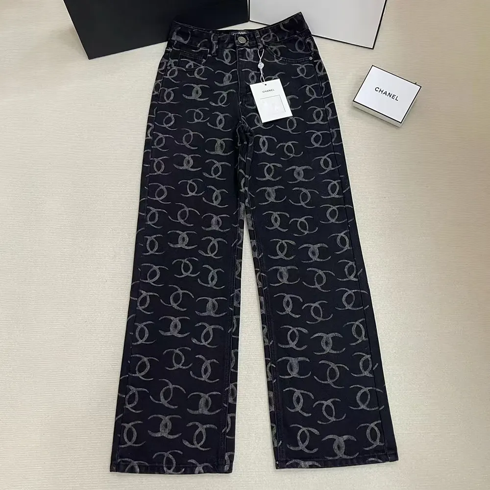 Chanel Women CC Jeans Flared Jeans in Black Washed Denim (1) Chanel Women CC Jeans Flared Jeans in Black Washed Denim