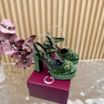 Gucci Women Platform Sandal With Horsebit Green Velvet 837395
