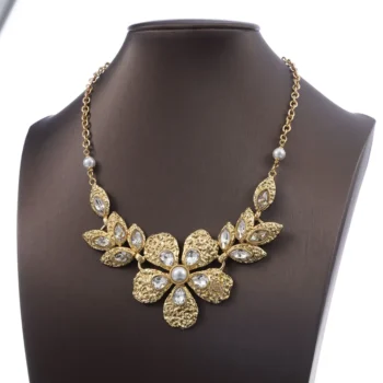 Chanel Women Choker Metal Resin Glass Pearls & Strass ABG616