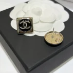 Chanel Women Stud Earrings Metal & Resin ABG906B23001 - immagine 7