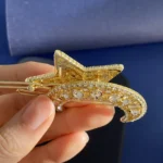 Dior Women Nuit Étoilée Barrette Pale Gold-Finish Metal V1789WOMCY