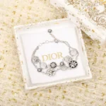 Dior Women Rose des Vents Bracelet White Gold Diamonds Mother-of-Pearl and Onyx