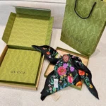 Gucci Women GG Flora Print Silk Carré Multicolor Black Twill